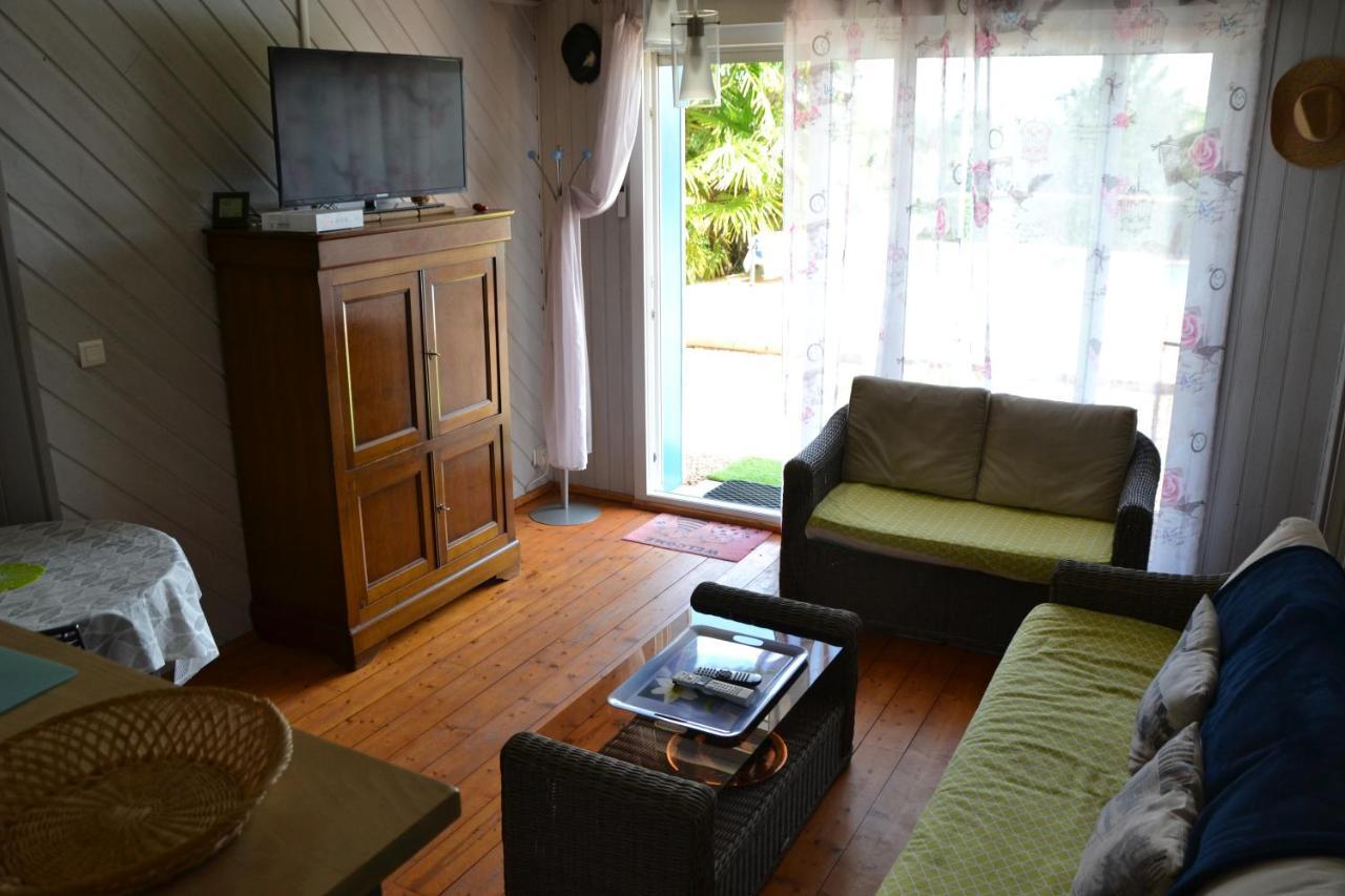 Bienvenue Dans Notre Gite Naves  Exteriör bild